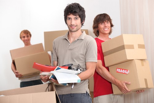 Removal truck hire service for home moves in Ilford